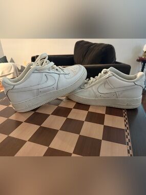 Nike White Air Force 1
